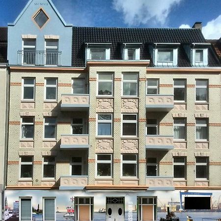 Ruhige Ferienwohnung In Der City Koenigswohnung Kiel Exteriör bild